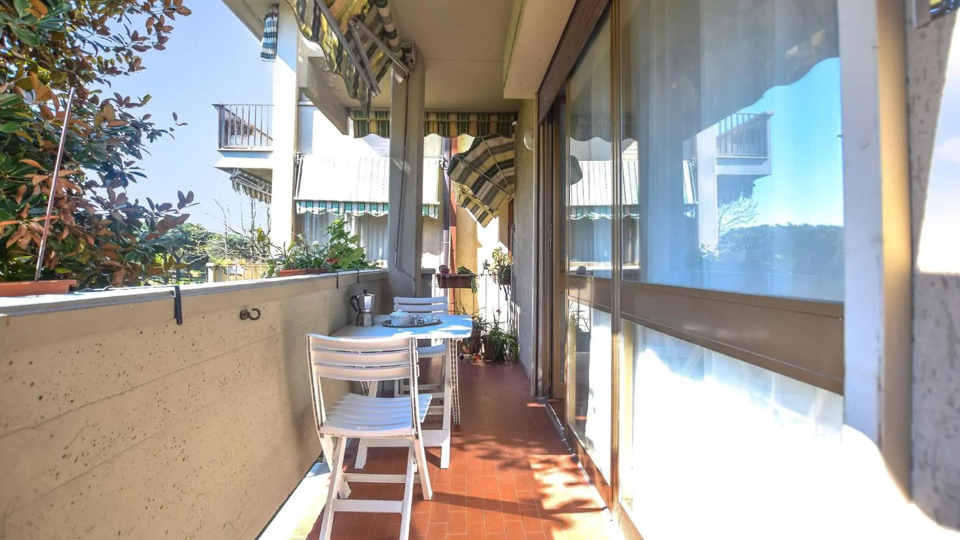 2 Bedroom Gorgeous Apartment In Lido Di Camaiore 0*,  İtalya